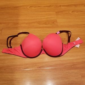 NWT Victoria's Secret Bra 32DD